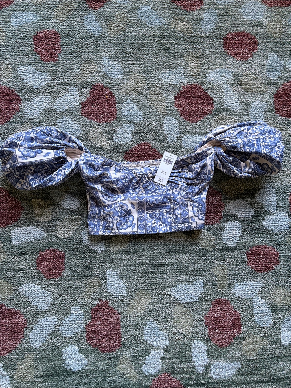 Abercrombie & Fitch Blue and White Printed Puff-Sleeve Crop Top, blue tile